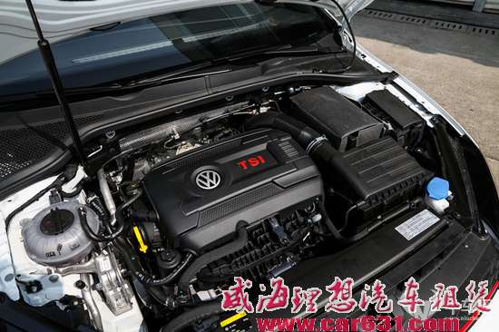 钢炮统治者 赛道体验全新高尔夫GTI