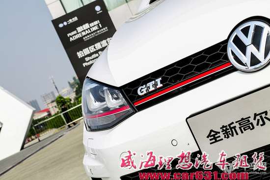 钢炮统治者 赛道体验全新高尔夫GTI