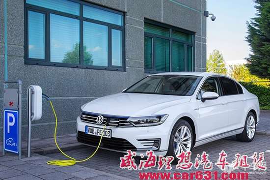 Passat GTE广州车展亮相 油耗仅需2.0L