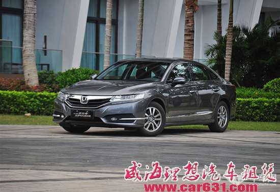 都是高颜值运动中型车 21万买蒙迪欧还是思铂睿？