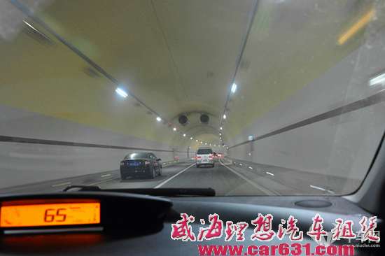 司机高速路倒车被群殴 盘点害人害己的高速违法行为