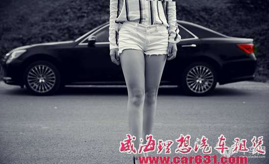 试驾丰田皇冠2.5 V6 说它是家用首选你信吗