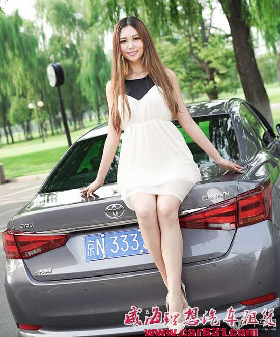 试驾丰田皇冠2.5 V6 说它是家用首选你信吗