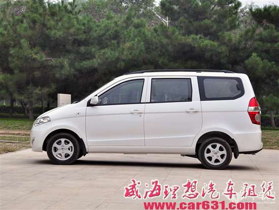 蝉联MPV车型月冠军榜单？为何五菱宏光这么牛？