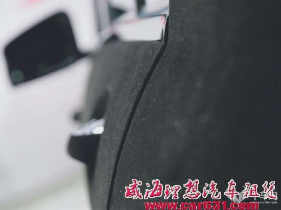 战士的冬衣 奔驰C63天鹅绒贴膜案例