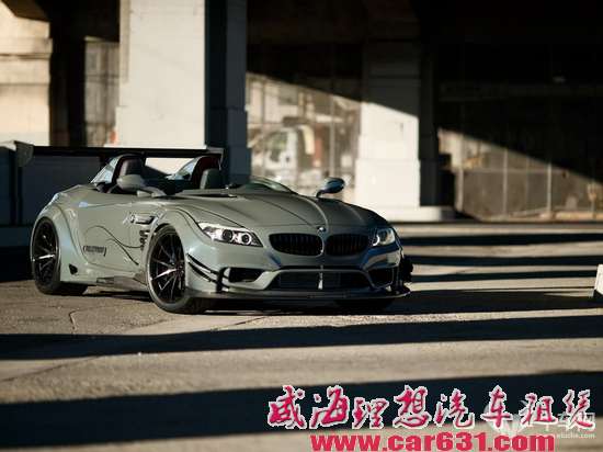 ”防弹级”加州阳光 BMW Z4 GT Continuum爆改案例