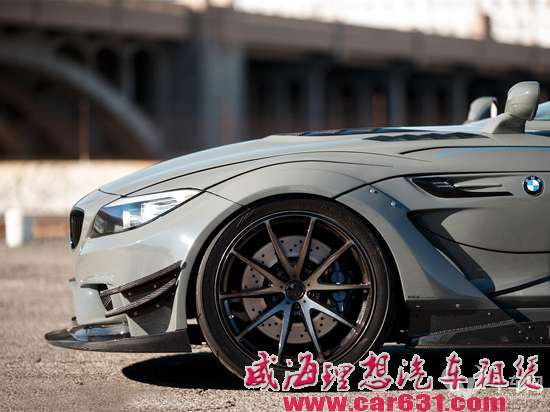 ”防弹级”加州阳光 BMW Z4 GT Continuum爆改案例