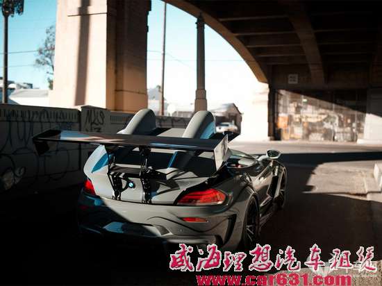 ”防弹级”加州阳光 BMW Z4 GT Continuum爆改案例