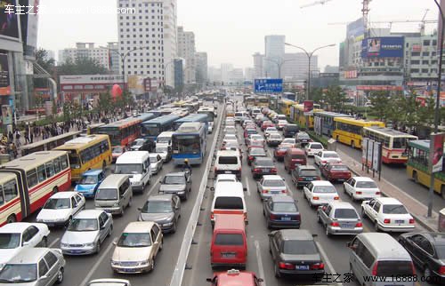 什么车最好不跟 教你各种路况跟车技巧