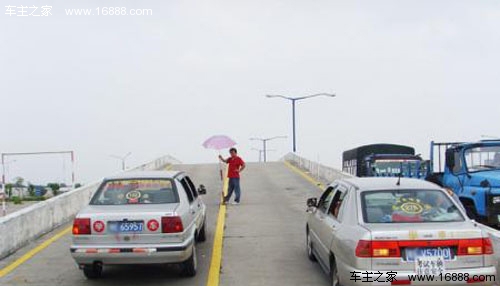 如何避免起步熄火尴尬？教你手动挡起步技巧