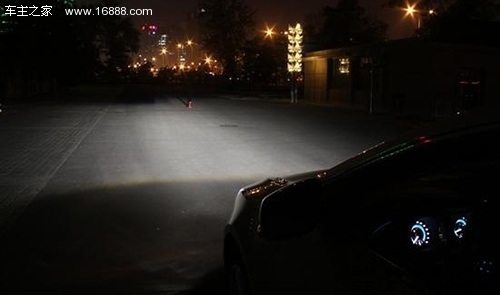 夜间开车改注意什么？长途首选高速公路